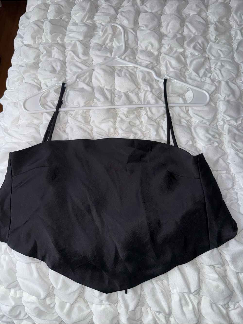 Aritzia Black Slim-Strap Cropped Cami